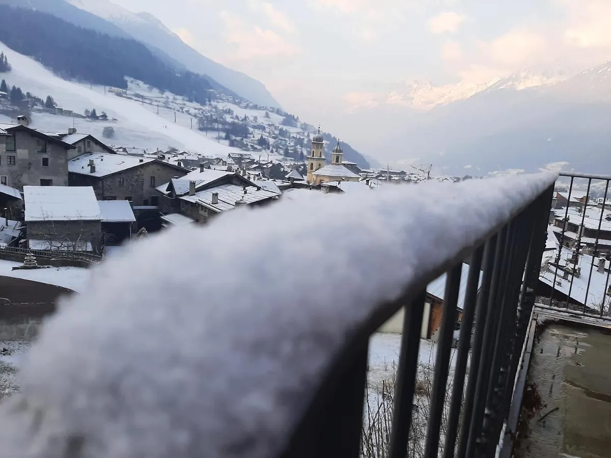 The Yellow House Bormio Apartment